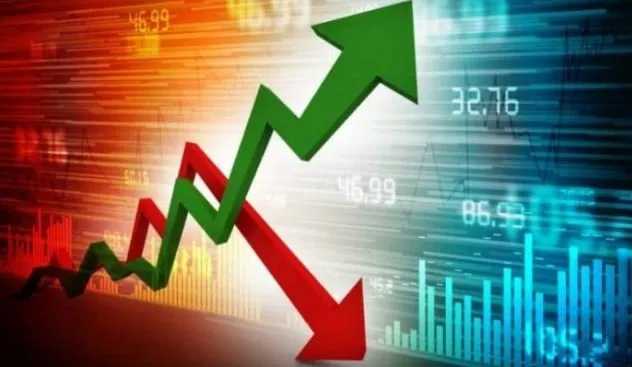 A green arrow going up and a red arrow going down: slippage can work for you or against you